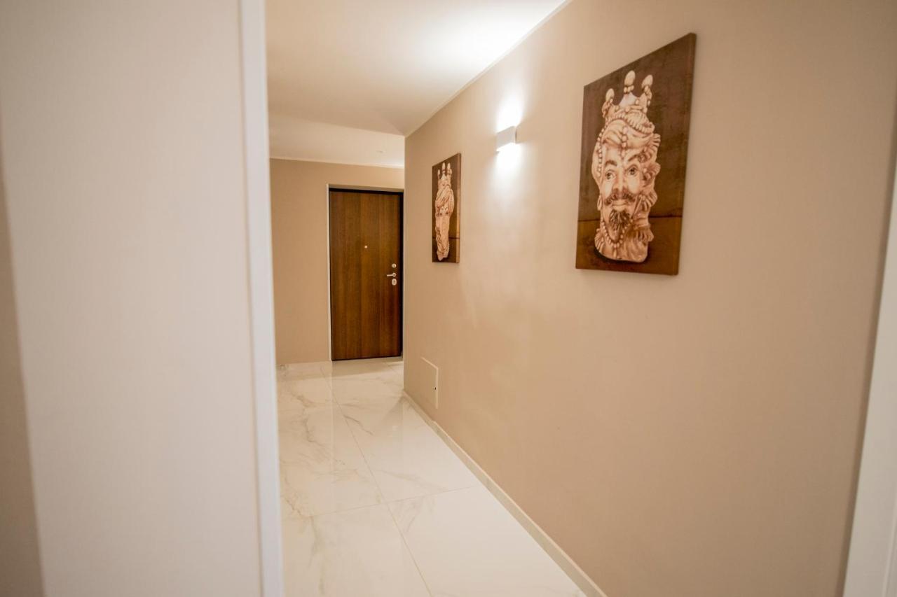 Milazzo Aeolian Sea Port B&B ภายนอก รูปภาพ