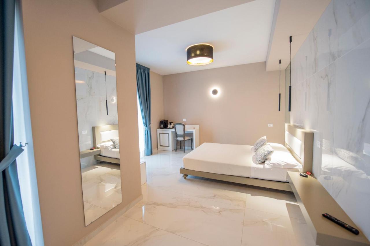 Milazzo Aeolian Sea Port B&B ภายนอก รูปภาพ