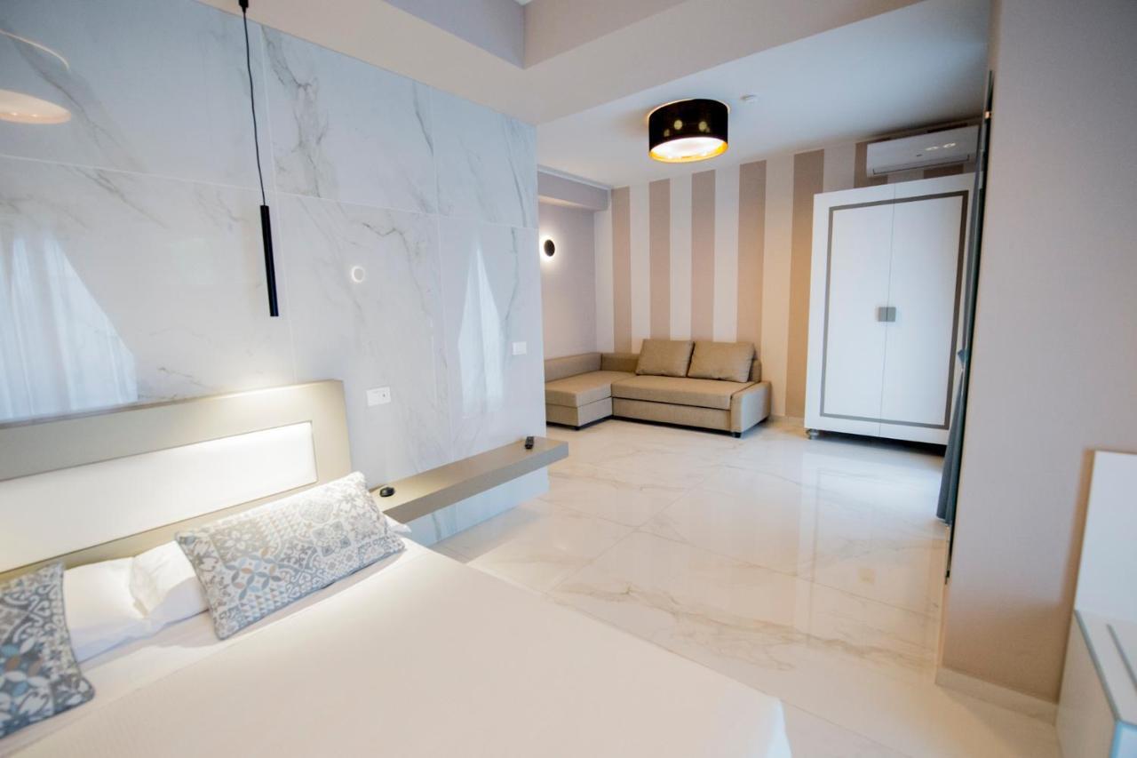 Milazzo Aeolian Sea Port B&B ภายนอก รูปภาพ